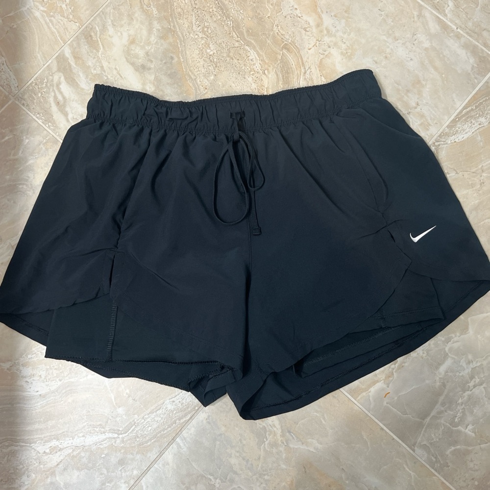 Nike Running Shorts – Size Large – 3″ Inseam - Picture 2 of 4
